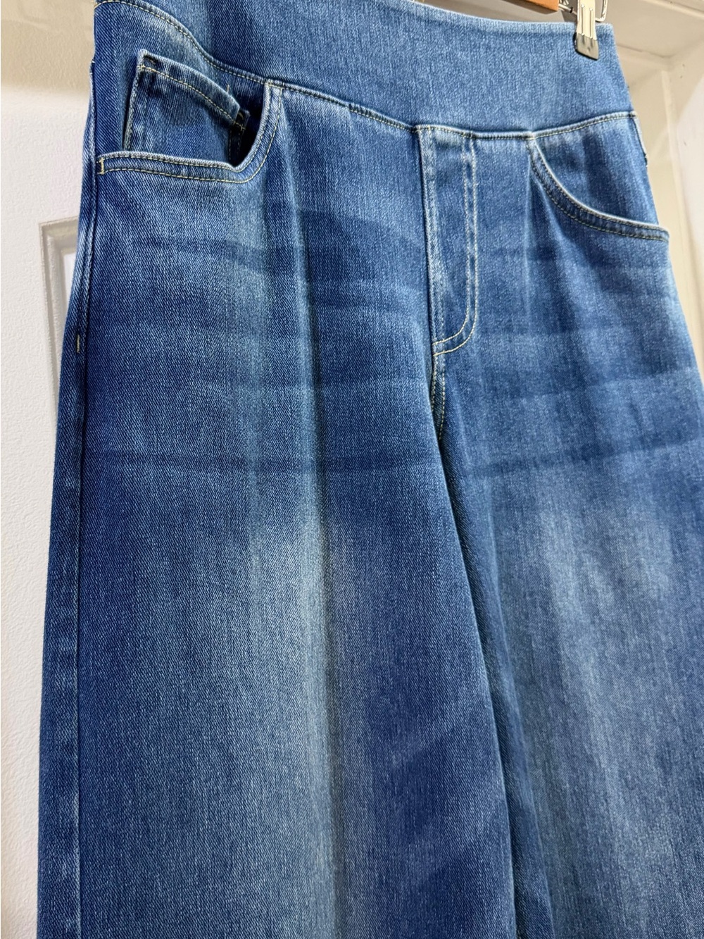 HALARA Wide-Leg Denim Pull On Stretch Comfy Jeans Size Small Petite - Picture 4 of 12